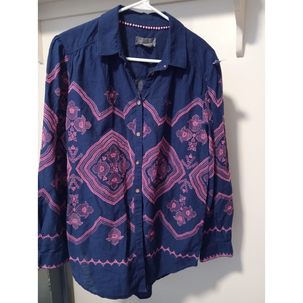 Anthropologie Pink Embroidered Navy Blue Cotton Button Down Shirt Top sz M - Picture 3 of 16